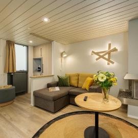 Hotel Eemhof by Center Parcs, khách sạn ở Zeewolde