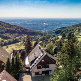 Haus Schauinsland, hotelli kohteessa Sasbachwalden