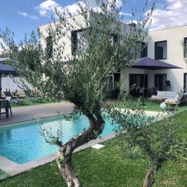 LA CASA DE LA OLIVERA Luxurious house, hotel in Les tres Cales