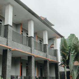 Hotel Diana 2: Kesiman şehrinde bir otel