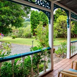 Karamana Homestead (1872), hotel in Coromandel Town