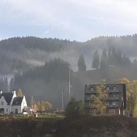 La Malu' Bistritei - Cabana de pe Stanca, hotel i Cîrlibaba Nouă