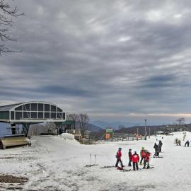 Wintergreen Home w/ Hot Tub, Deck & Mountain Views