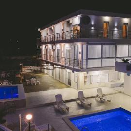 Vila Nikezić, Hotel in Sutomore