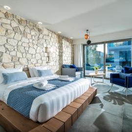 Mary Hotel & Mary Royal Suites, hotel u gradu Platanes