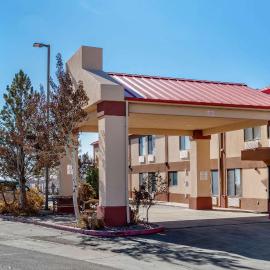 Econo Lodge Pueblo North、プエブロのホテル