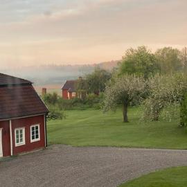Herrgårdsflygel mitt i Sörmland, khách sạn ở Malmköping