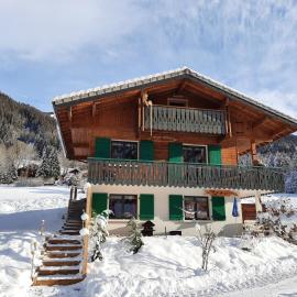 Chalet la sapiniere, hotel in La Chapelle-dʼAbondance