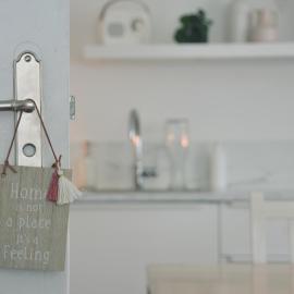 Kanne: charming house between nature and shopping – hotel w mieście Kanne