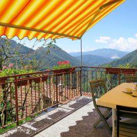 Apartment Dea by Interhome, hotel i Aurano