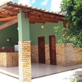 Deck com suíte/piscina/garagem. Próx. UFCA/Unileão, hotel in Juazeiro do Norte