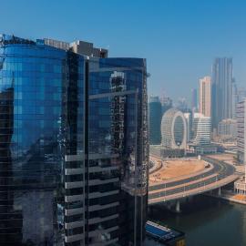 Radisson Blu Hotel, Dubai Canal View, hótel í Dúbaí