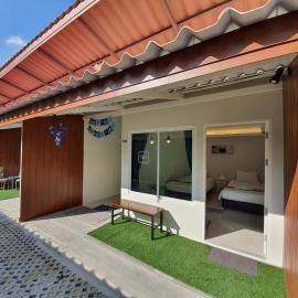 Napa Hostel Samrong Station, hotell i Samutprakarn