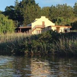 Riversong Farm, hotel a Stilbaai