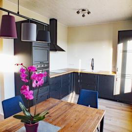Skidbakki Guesthouse, hotel Kross városában