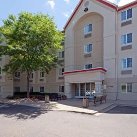 MainStay Suites Detroit Farmington Hills