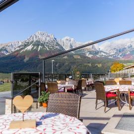 Café-Restaurant Bettina, hotel in Ellmau