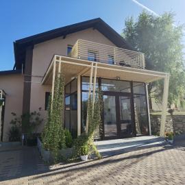 Pensiunea Prestige House, hotel a Curtea de Argeş