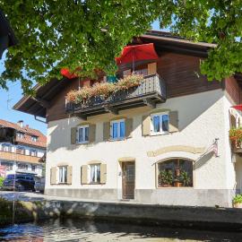 Alpen Gästehaus, hotell i Bad Kohlgrub