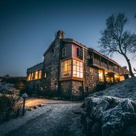 Dolmsundet Hotell Hitra, hotel u gradu 'Melandsjøen'
