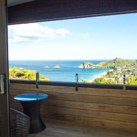 Cathedral cove and Sunrise: Hahei şehrinde bir otel