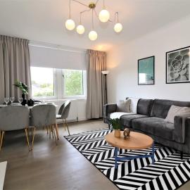 Macintosh Upper, hotel a Bellshill