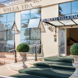 Hotel Villa Ida family wellness, hotel v destinácii Laigueglia