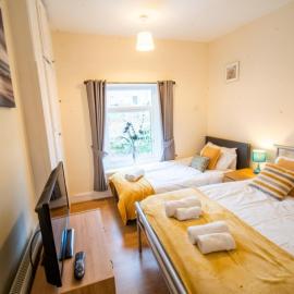 West Lea House, hotel in Chesterfield