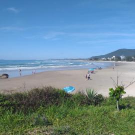 Apartamento em Imbituba, praia da Vila, hotel in Imbituba
