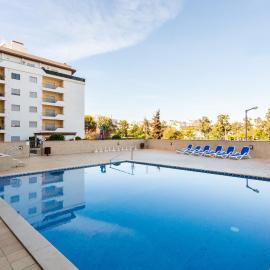 James's Quinta das Palmeiras, spacious 2 bedroom apartment in luxury complex, walking distance to town and beach, hotel i Lagos