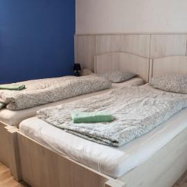 Pura Vida – hotel w mieście Zaječí