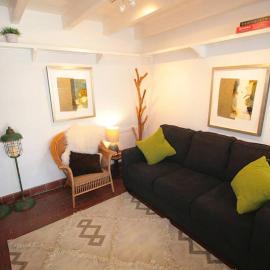 Galisteo Getaway - Courtyard - Near Railyard, hotel din Santa Fe