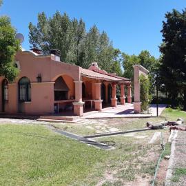 Casa con parque por los caminos del vino