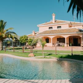 FINCA DOS FUENTES, ξενοδοχείο σε Écija