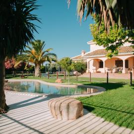FINCA DOS FUENTES, hótel í Écija