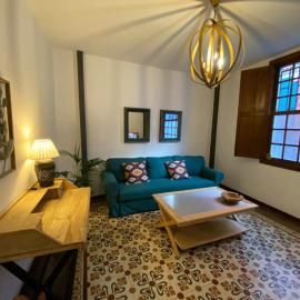 Old Town House La Laguna, hotel in Las Lagunas