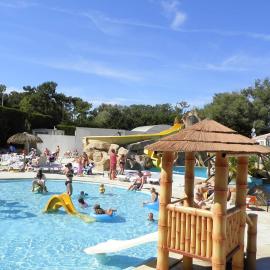 Mobile Homes by KelAir at Camping La Yole, hotel in Saint-Jean-de-Monts
