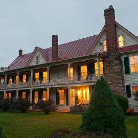 Hummingbird Inn, hotel in Goshen