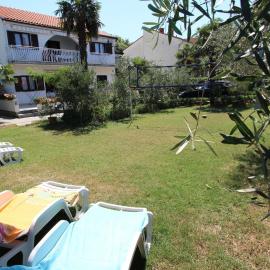 Apartments Miro, hotel in Vantačići