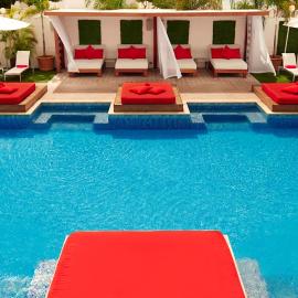 S Hotel Kingston, khách sạn ở Kingston