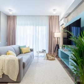 Il Lago - Turquoise - Cozy Luxurious Smart Home by the Lake, hotel in Voluntari