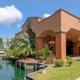 Quality Inn & Suites Jacksonville-Baymeadows โรงแรมในแจ็คสันวิลล์