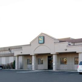 Quality Inn Bismarck I-94, хотел в Бисмарк