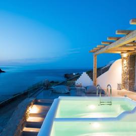 Merchia Bay Villas Mykonos، فندق في Merchia Beach