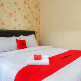 RedDoorz @ Jalan Majapahit Semarang