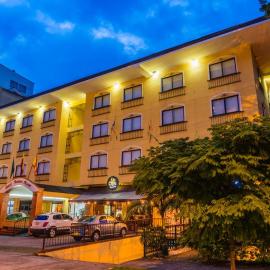 Hotel Pinares Plaza