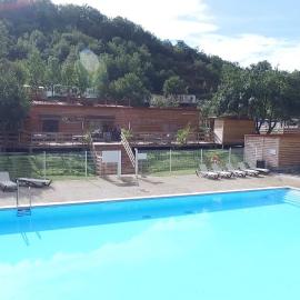 Camping La Bernede, hotel u gradu Rennes-les-Bains