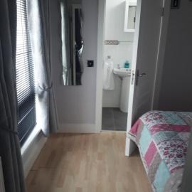 Ideal one bedroom appartment in Naas Oo Kildare, מלון בנאס