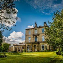Astley Bank Hotel، فندق في داروين