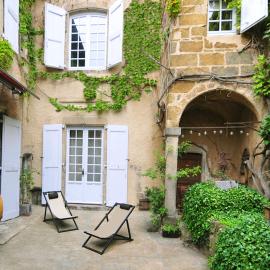 La Demeure du Lac de Fugeres, hotel in Le Puy-en-Velay
